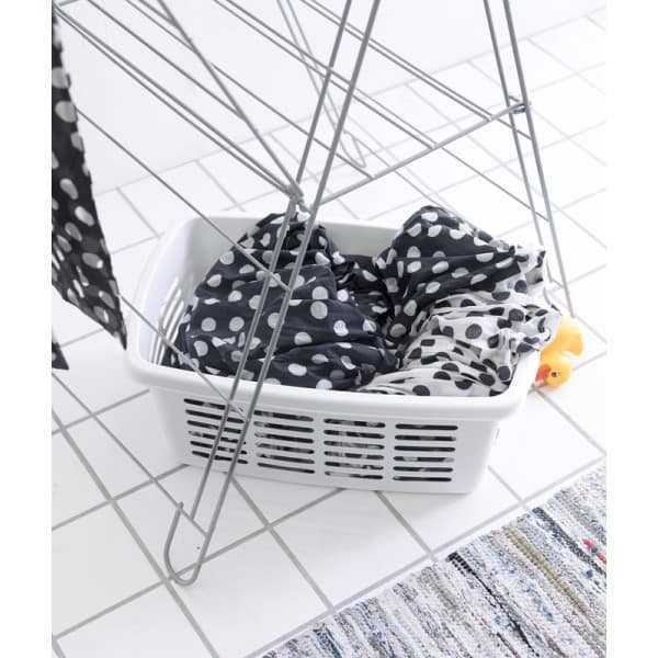 Corbeille à linge solide avec fentes 30 litres SMARTSTORE