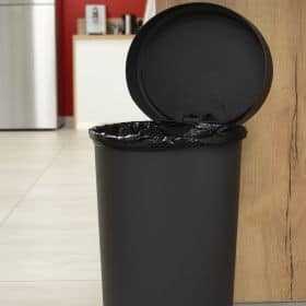 Poubelle moderne en plastique avec pédale 30 litres 