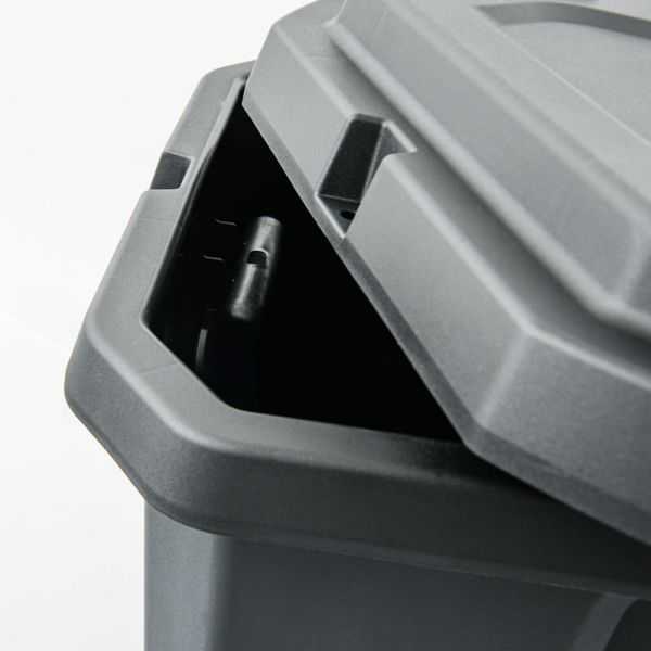 Caisse de rangement solide noire avec roulettes 70 litres