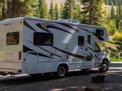 Les Meilleures Astuces pour Optimiser le Rangement en Camping-Car